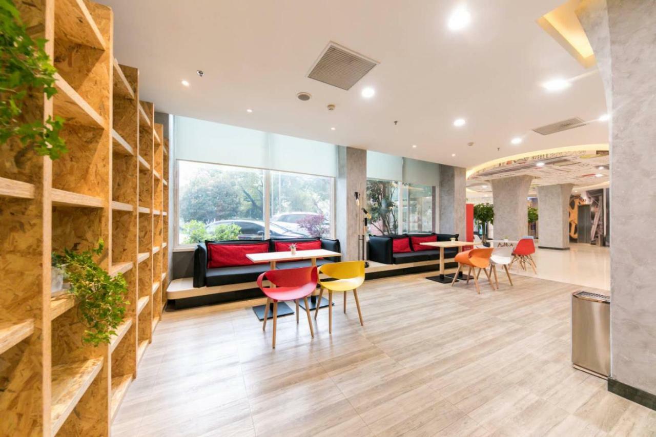 Ibis Wuhan Hankou Zewnętrze zdjęcie